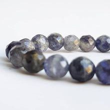 Load image into Gallery viewer, Blue Sapphire Faceted