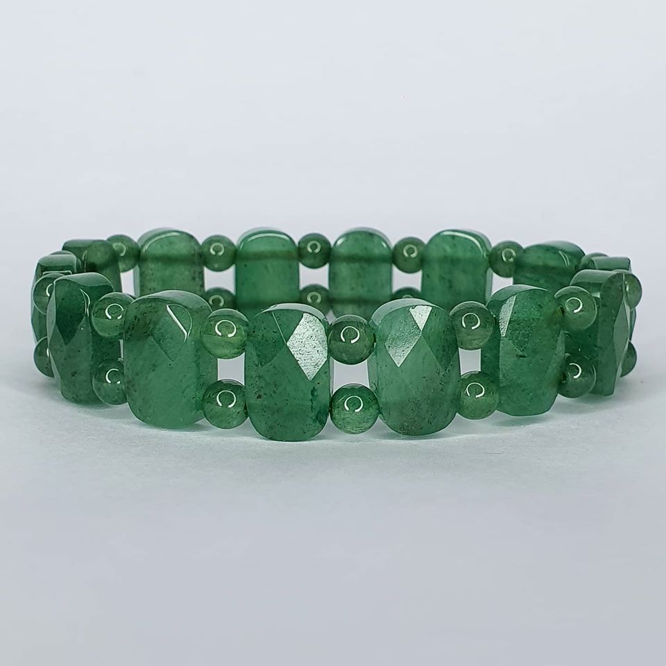 Aventurine Handrow